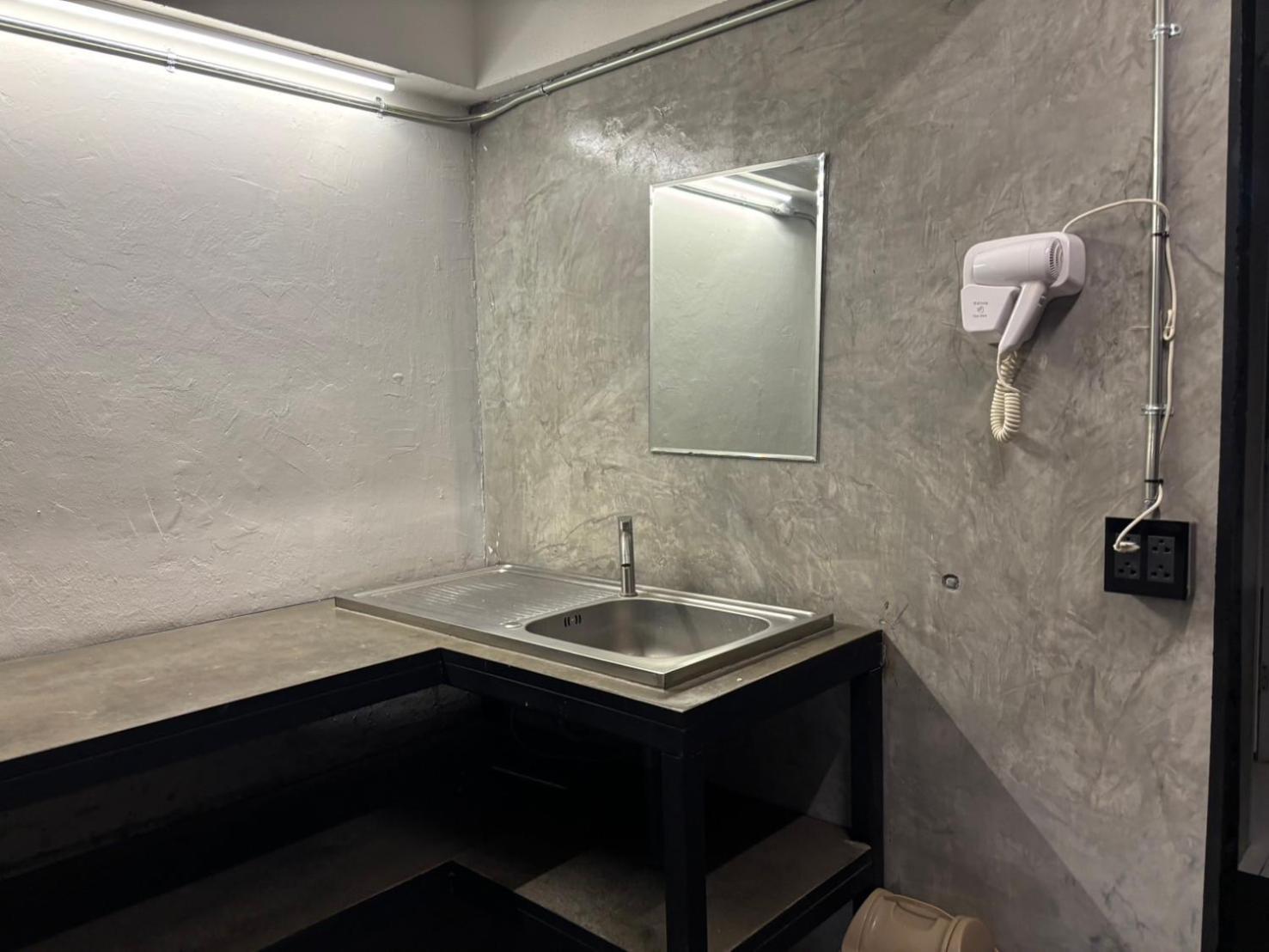 Kayan Hostel Чиангмай Екстериор снимка