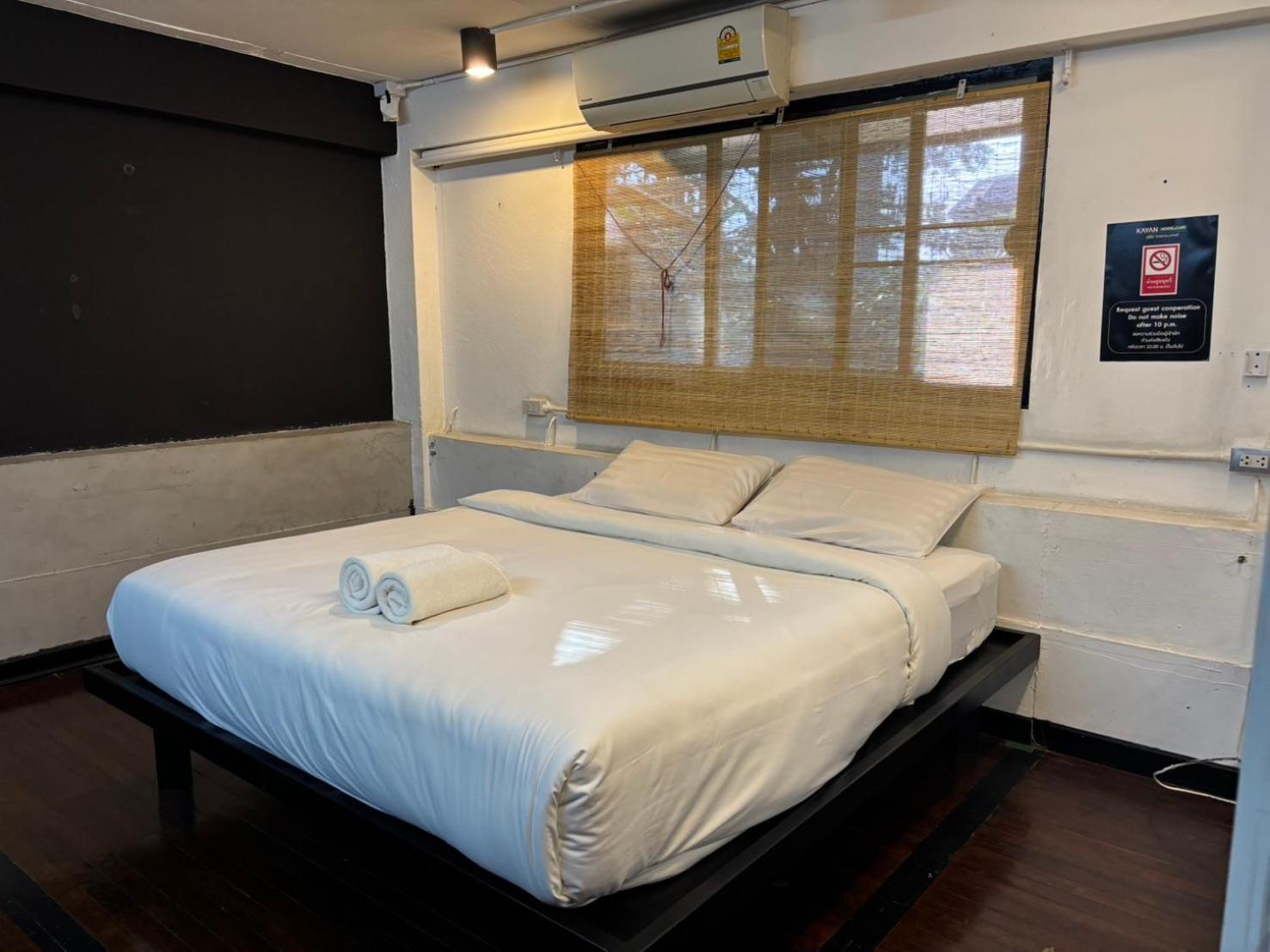 Kayan Hostel Чиангмай Екстериор снимка